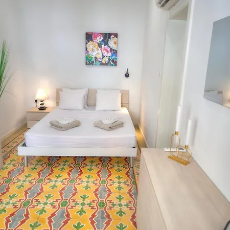 Charming 2 Bedroom Townhouse, Internal Yard Jdes1-1 Apartment