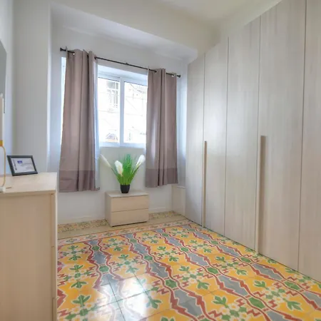 アパート Charming 2 Bedroom Townhouse, Internal Yard Jdes1-1 *