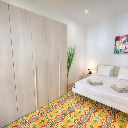 Charming 2 Bedroom Townhouse, Internal Yard Jdes1-1 * Gzira