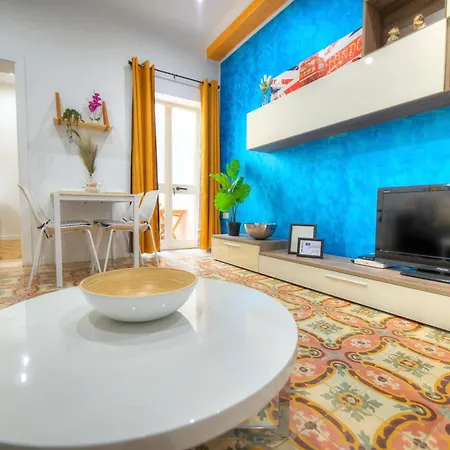 Charming 2 Bedroom Townhouse, Internal Yard Jdes1-1 * Gzira