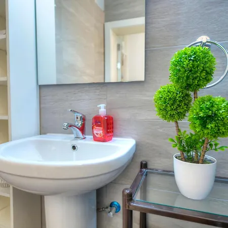 Charming 2 Bedroom Townhouse, Internal Yard Jdes1-1 Gzira